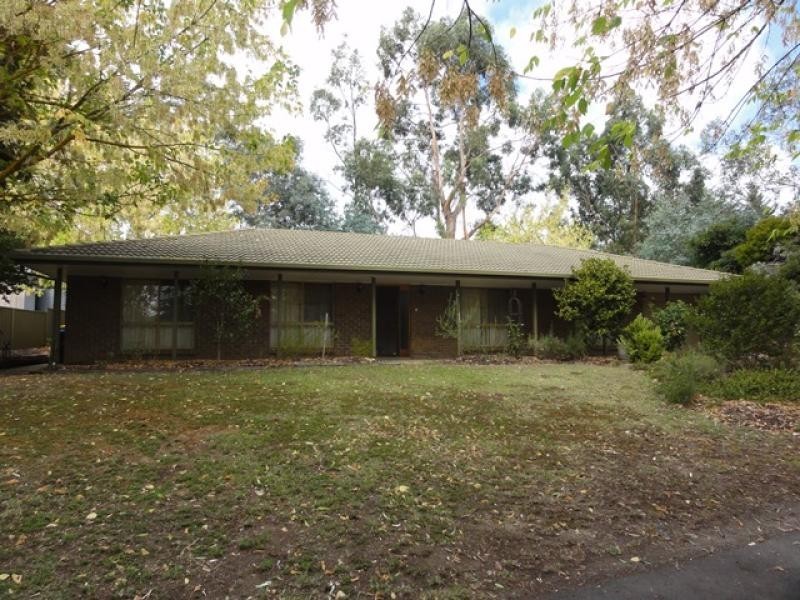 4 Pike Street, Oakbank SA 5243