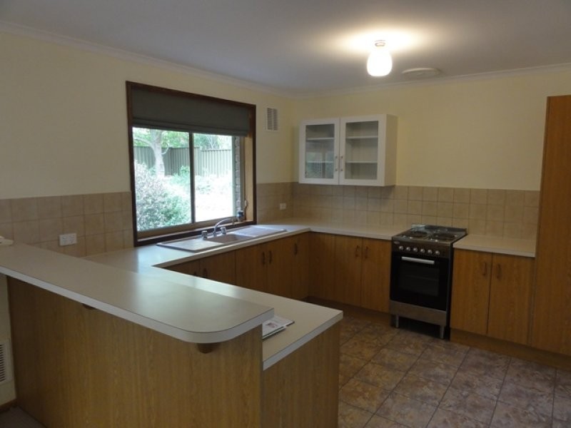 4 Pike Street, Oakbank SA 5243