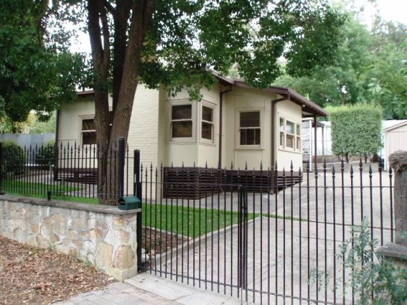 24 Johnson Parade, Blackwood SA 5051