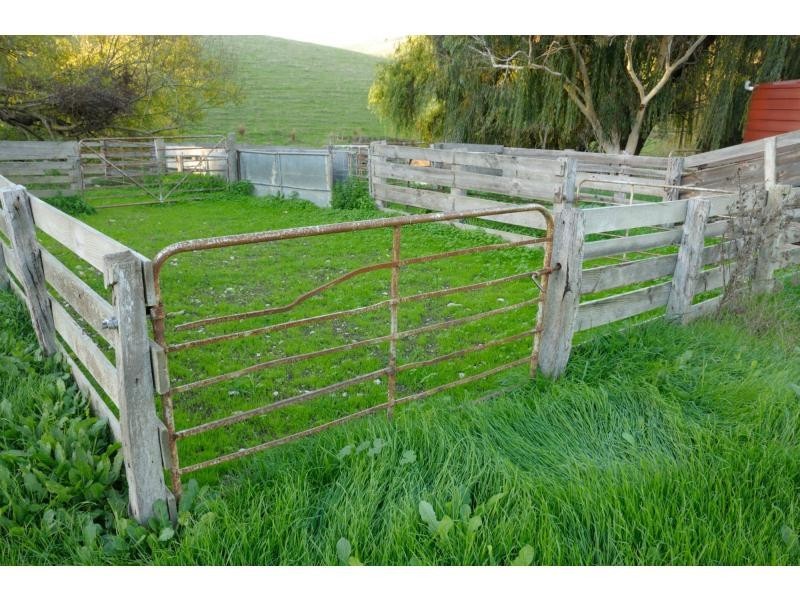 10 Bald Hill Rd (via Meadows), Bull Creek SA 5157