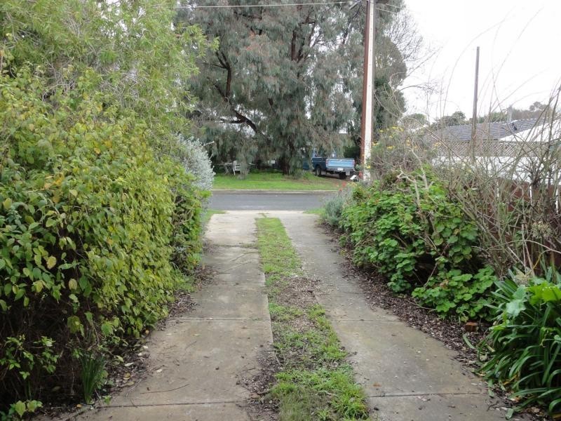 1 Barratt Avenue, Mount Barker SA 5251