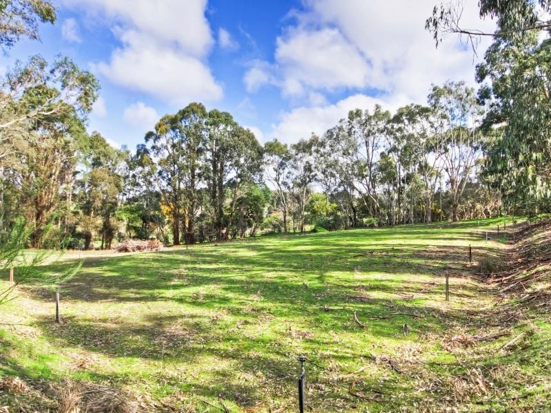 157 Porteous Road, Mylor SA 5153
