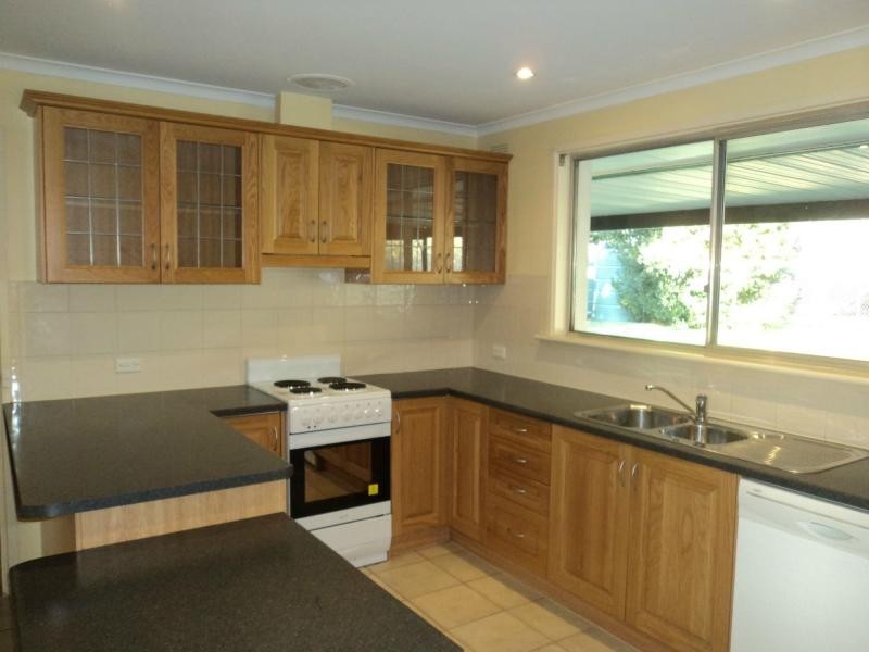 9 Fox Hill Road, Mount George SA 5155