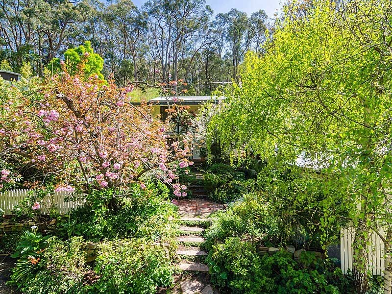 14 Cox Creek Road, Crafers SA 5152