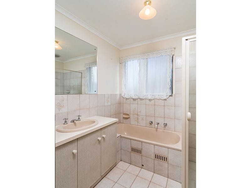 28 Avenue Road, Strathalbyn SA 5255