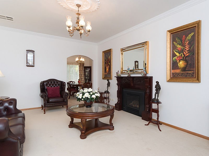 10 Silverwood Drive, Mount Barker SA 5251