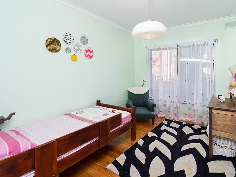 26 Victoria Road, Mount Barker SA 5251