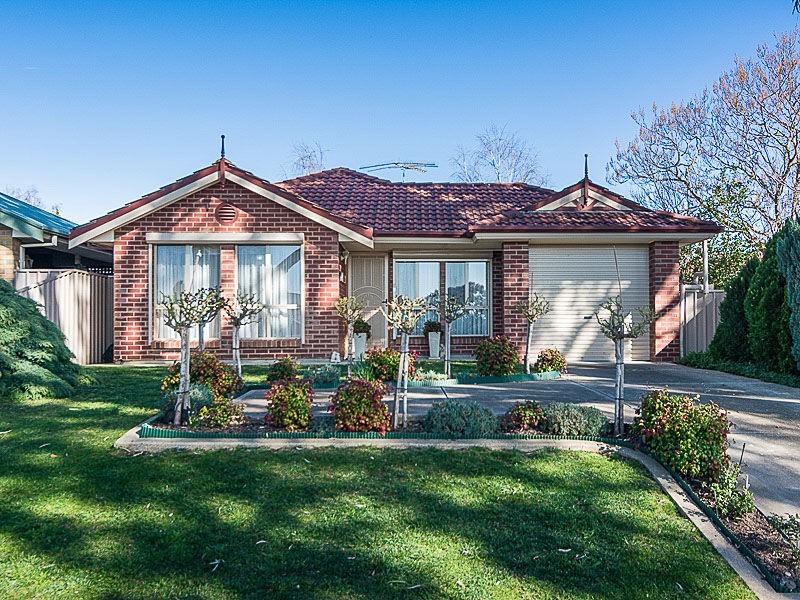 16 Barker Road, Mount Barker SA 5251