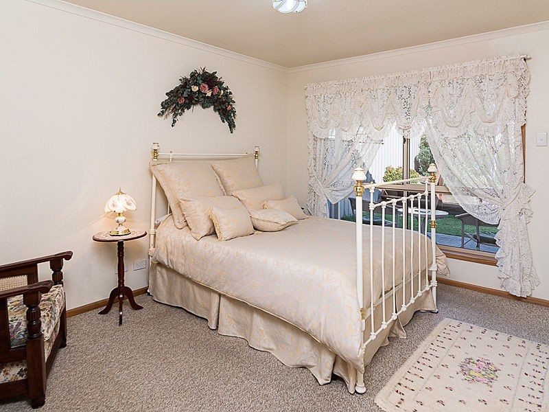 16 Barker Road, Mount Barker SA 5251