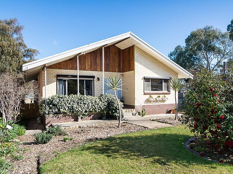 26 Victoria Road, Mount Barker SA 5251