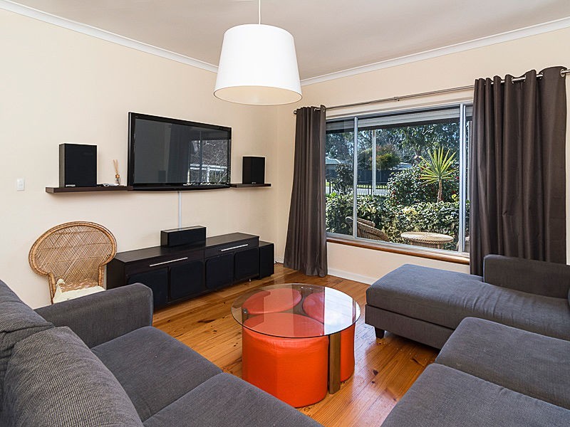 26 Victoria Road, Mount Barker SA 5251