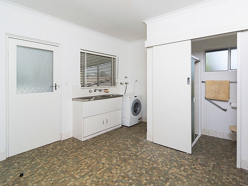 26 Victoria Road, Mount Barker SA 5251