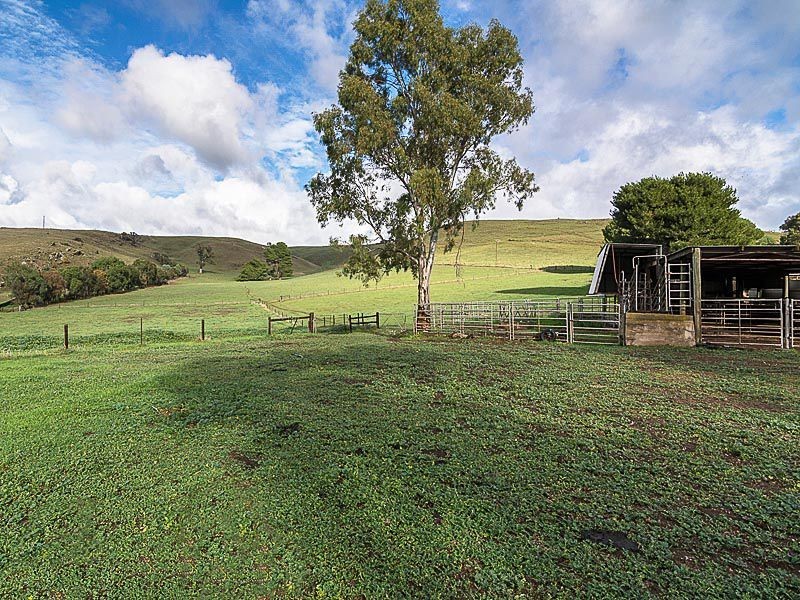 359 Scrubby Hill Road , (South Of Mt. Barker), Highland Valley SA 5255