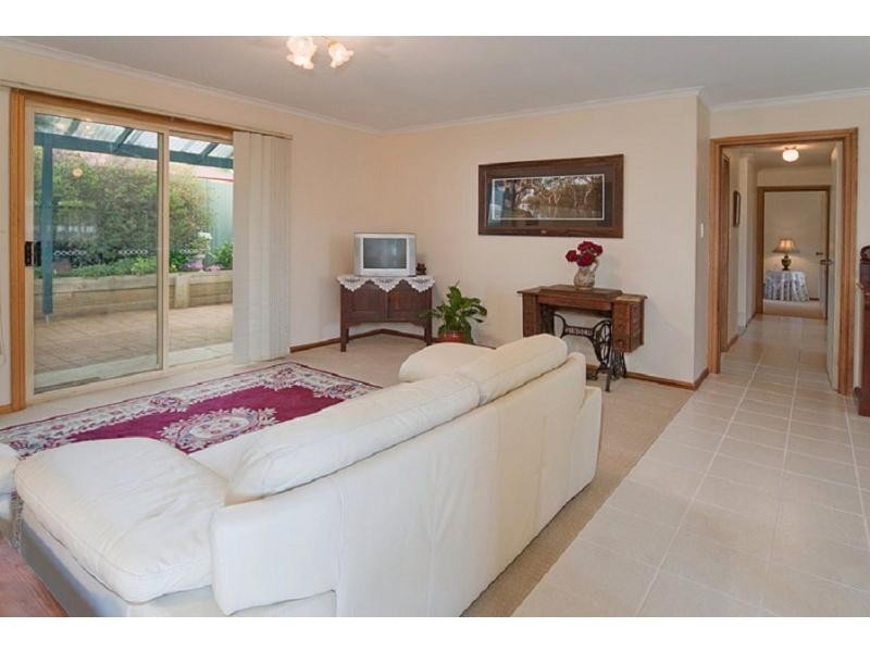 1/9A Victoria Road, Mount Barker SA 5251
