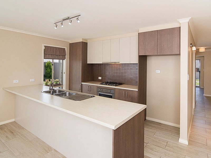 74 Douglas Drive, Mount Barker SA 5251