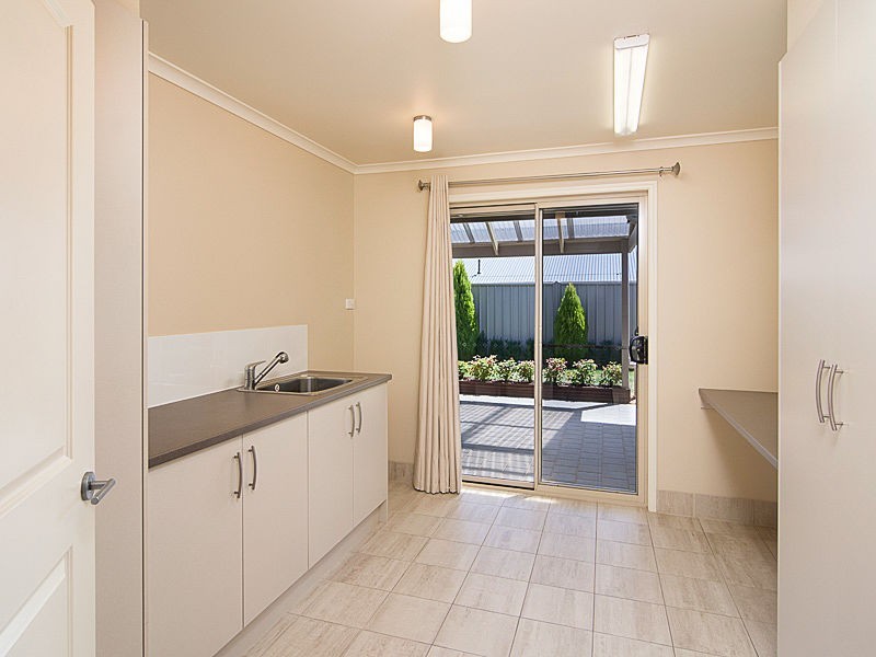 74 Douglas Drive, Mount Barker SA 5251