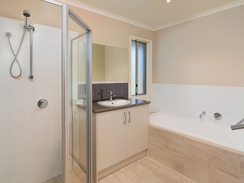 74 Douglas Drive, Mount Barker SA 5251