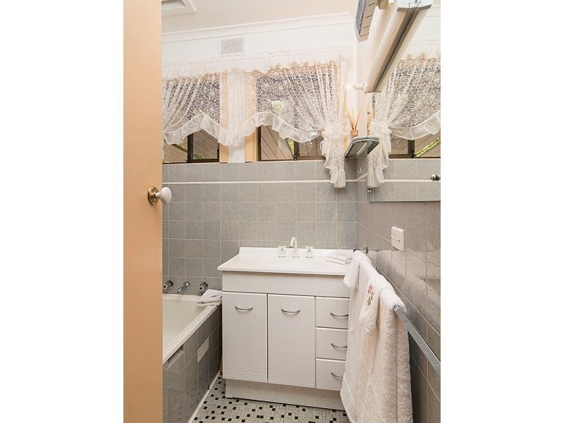 6 Coronation Road, Mount Barker SA 5251