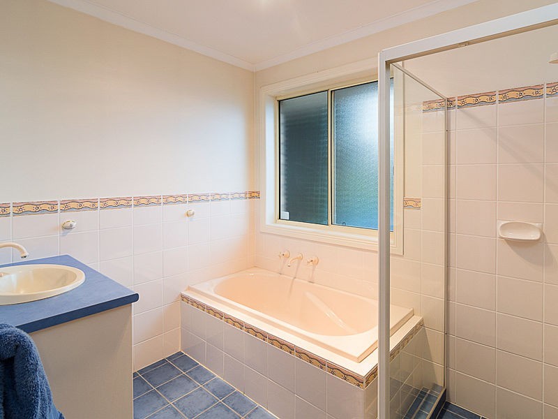 8A Parkview Drive, Mount Barker SA 5251