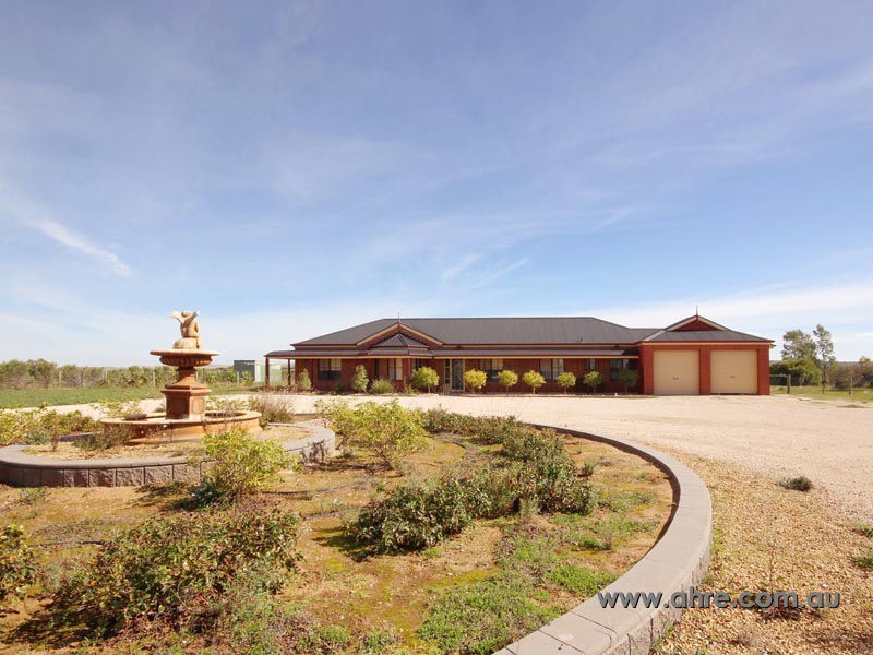 85 Park Way, Murray Bridge South SA 5253