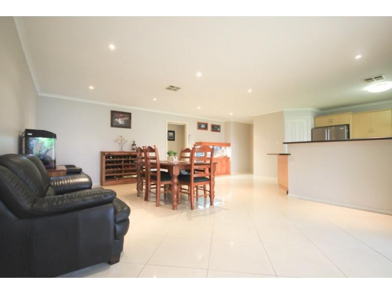 12 Rose Crescent, Mclaren Flat SA 5171