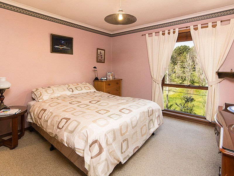 22 Cave Avenue, Bridgewater SA 5155