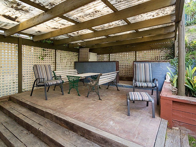 22 Cave Avenue, Bridgewater SA 5155