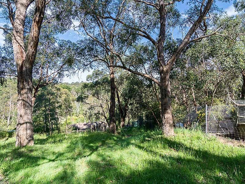 22 Cave Avenue, Bridgewater SA 5155