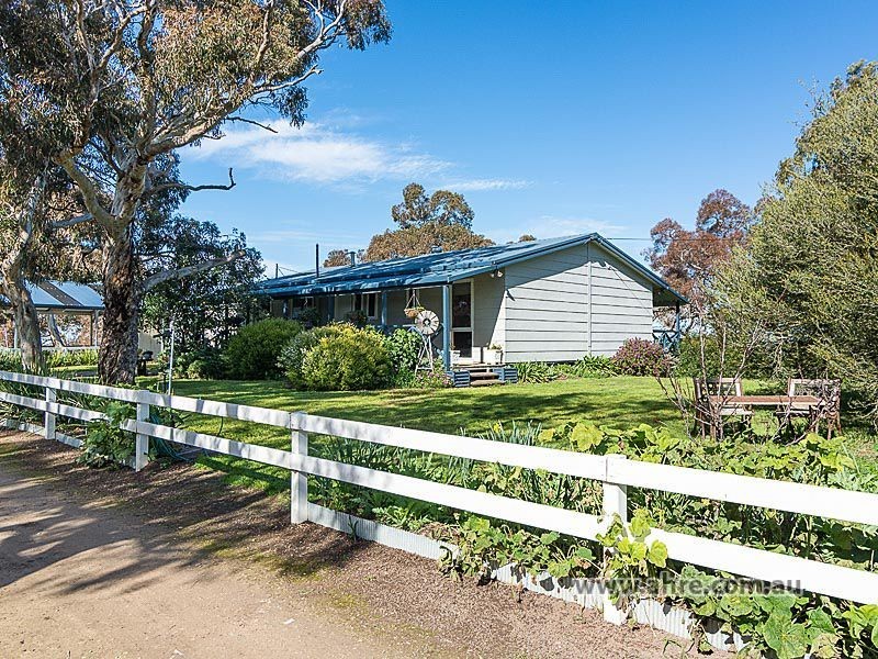 2515 Strathalbyn Rd, Macclesfield SA 5153