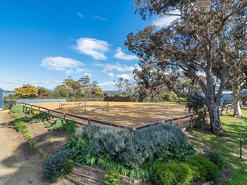2515 Strathalbyn Rd, Macclesfield SA 5153