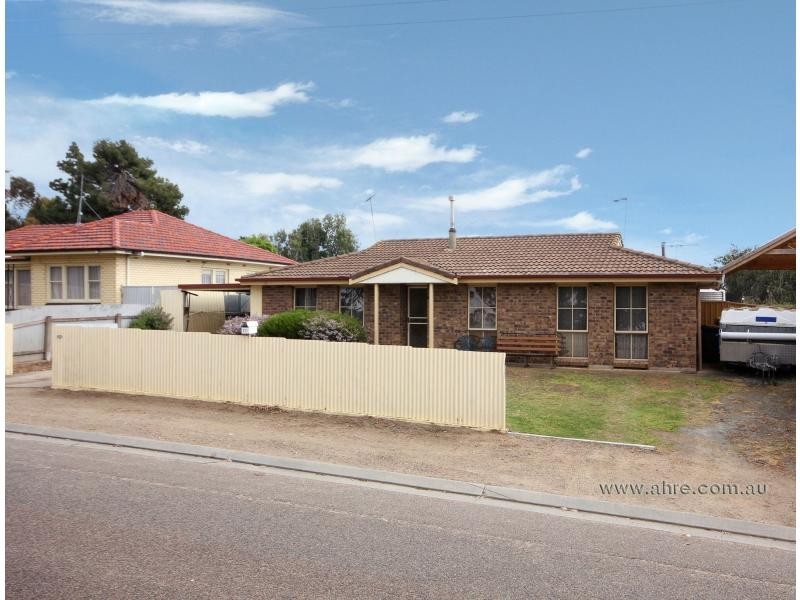 311 Adelaide Road St, Murray Bridge SA 5253