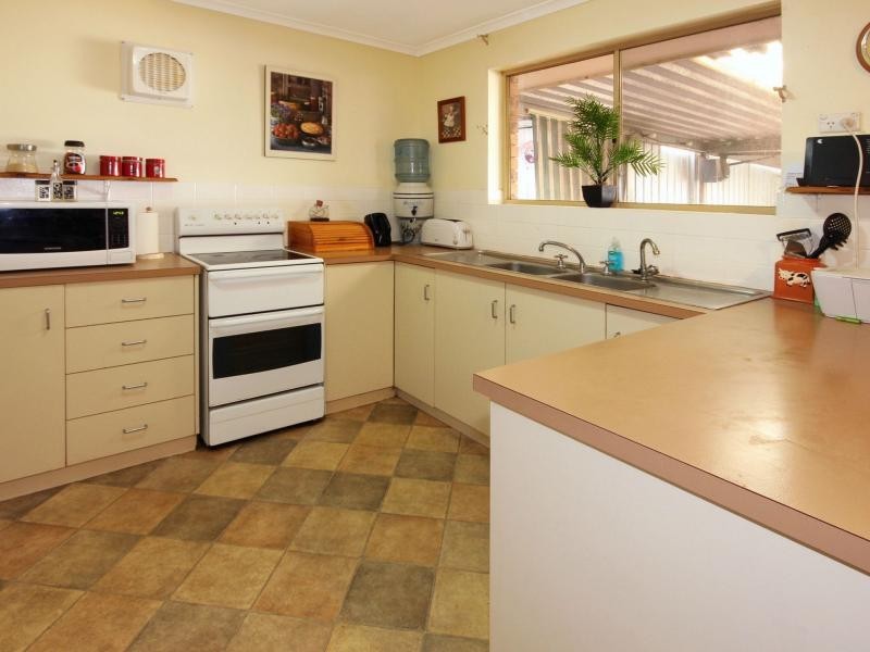 311 Adelaide Road St, Murray Bridge SA 5253