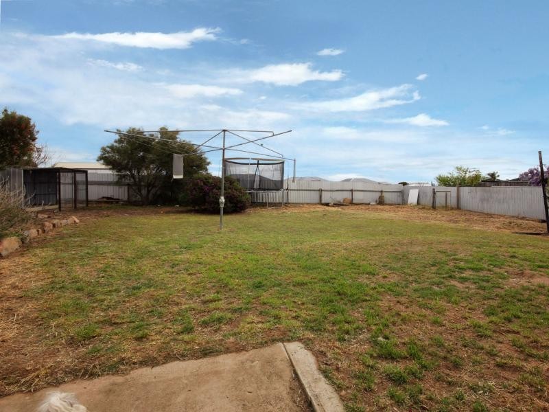 311 Adelaide Road St, Murray Bridge SA 5253