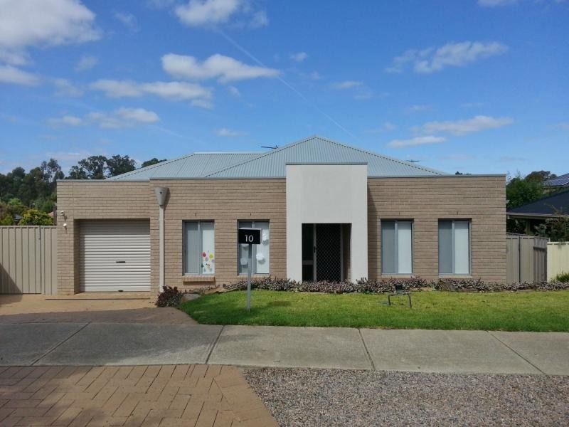 10 Melville Street, Mount Barker SA 5251