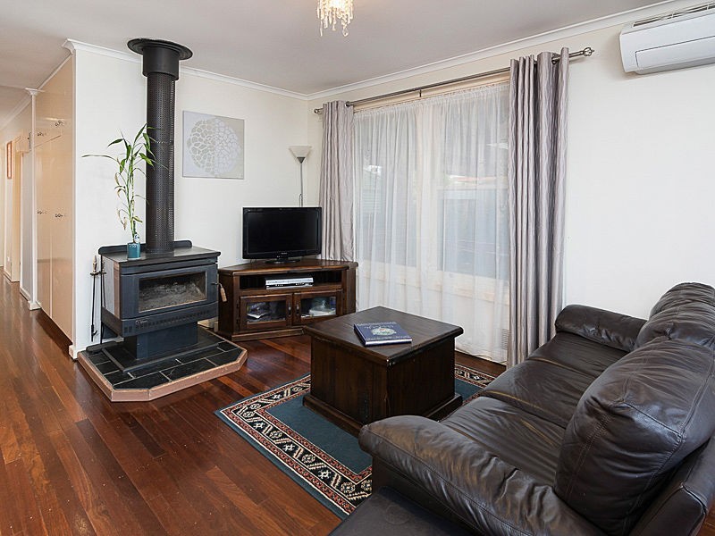12 Daw Avenue, Mount Barker SA 5251
