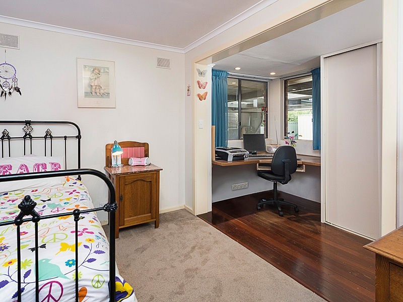 12 Daw Avenue, Mount Barker SA 5251