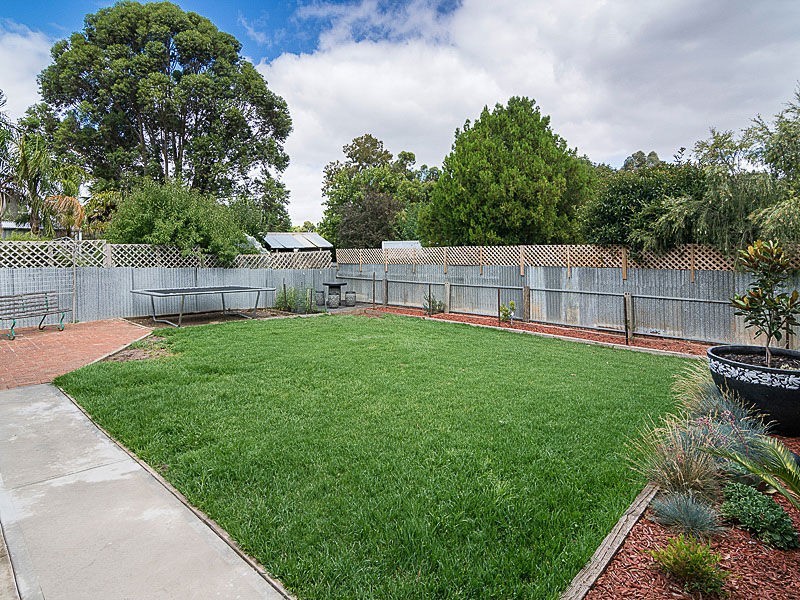 12 Daw Avenue, Mount Barker SA 5251