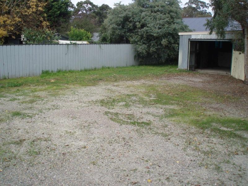 2 Adelaide Road, Mount Barker SA 5251