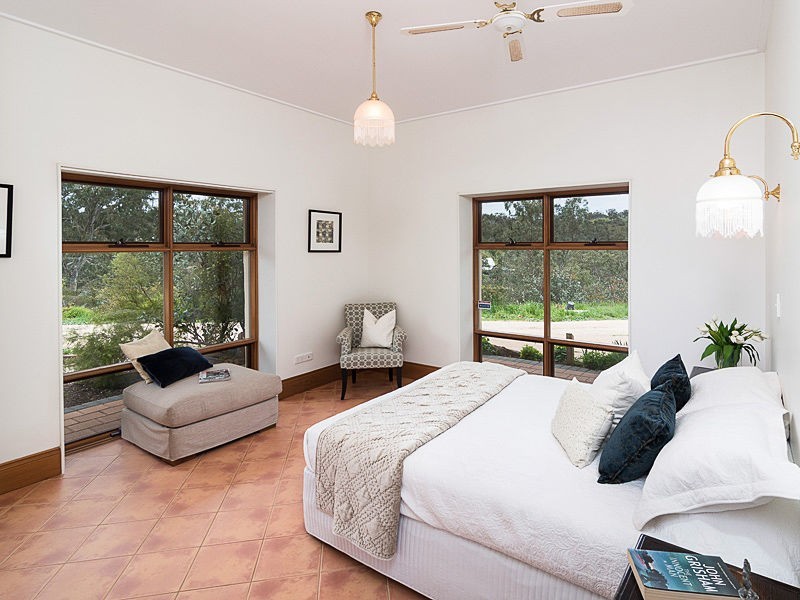 69 Vale Road ( Via Wistow), Highland Valley SA 5255