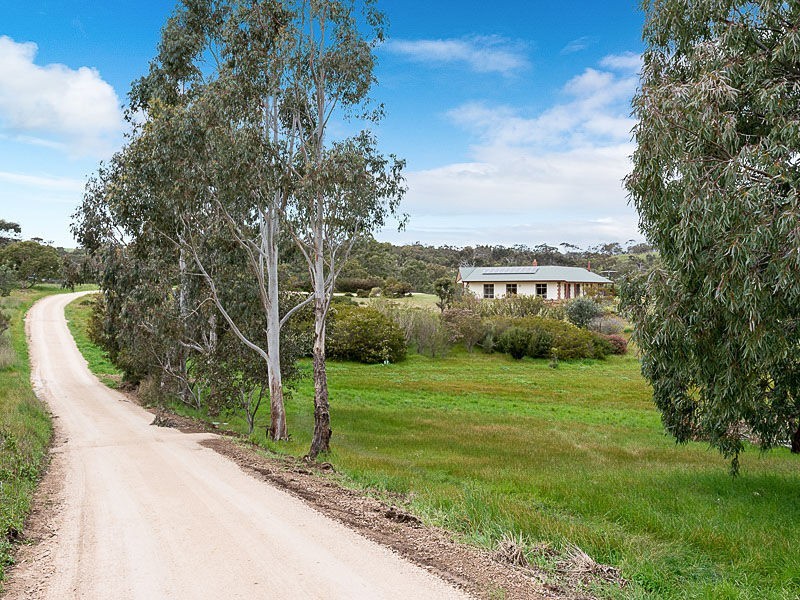 69 Vale Road ( Via Wistow), Highland Valley SA 5255