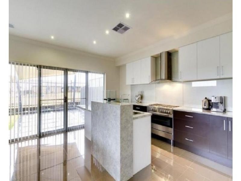 18 Carlson Street, Mount Barker SA 5251