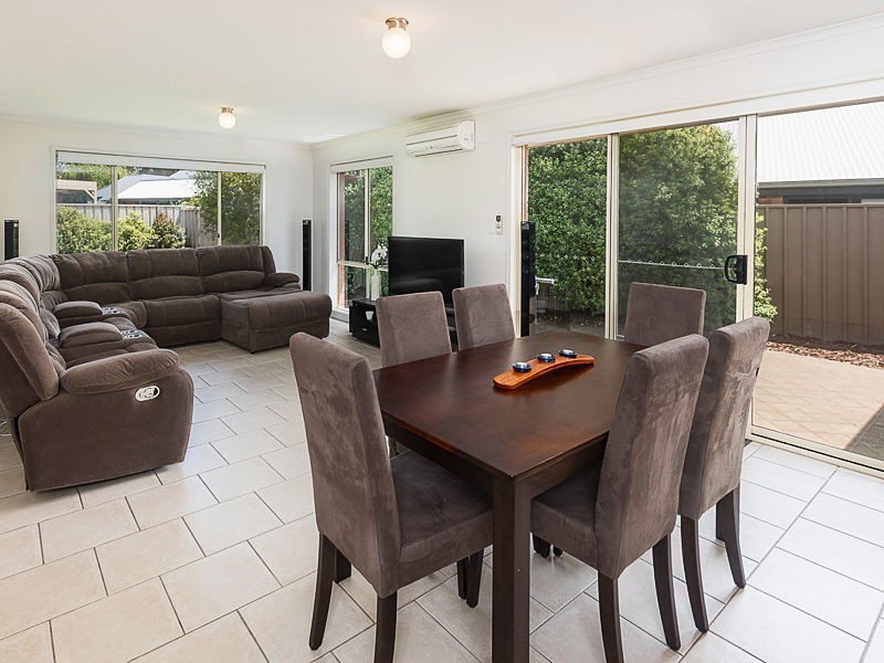 11 Dawson Street, Mount Barker SA 5251