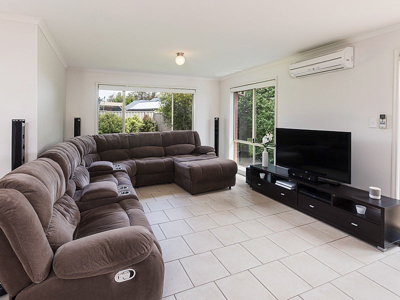 11 Dawson Street, Mount Barker SA 5251