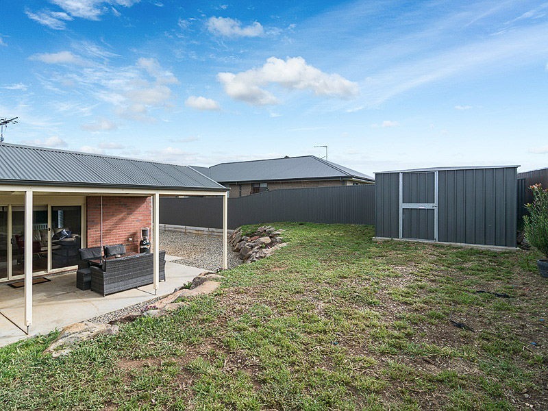 8 Field Drive, Strathalbyn SA 5255