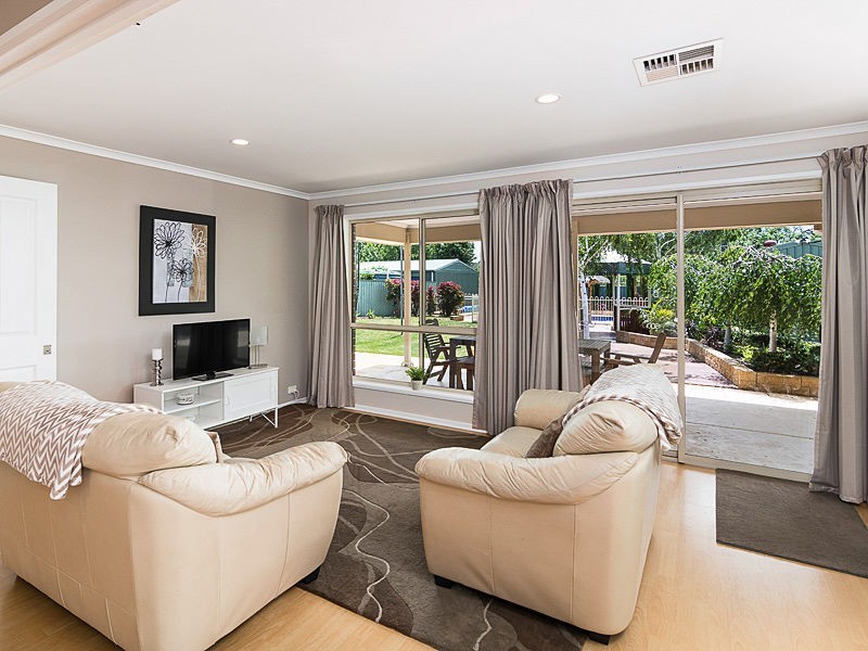 6 Montrose Avenue, Strathalbyn SA 5255