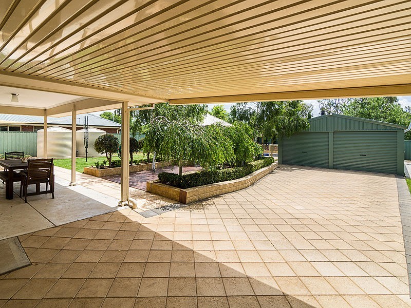 6 Montrose Avenue, Strathalbyn SA 5255