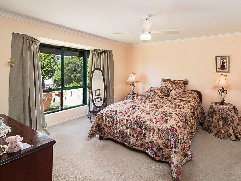 15 Correa Court, Mount Barker SA 5251