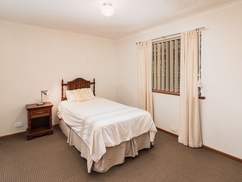 14 Jenkins Road St, Strathalbyn SA 5255