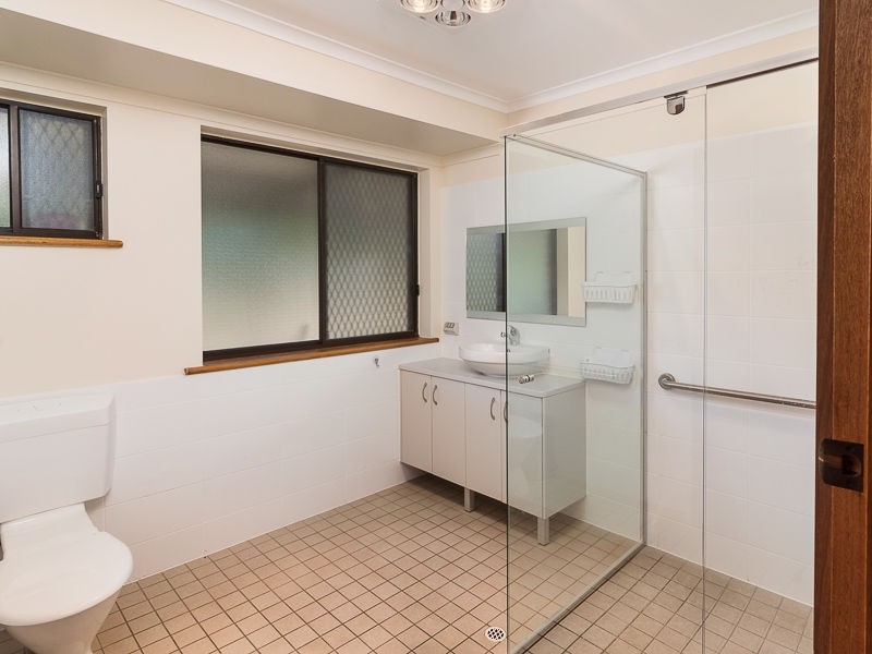 14 Jenkins Road St, Strathalbyn SA 5255