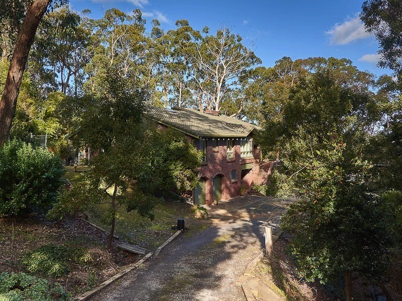 10 Shurdington Road, Crafers SA 5152